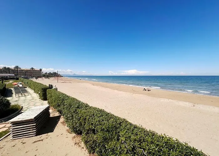 Playa Grande 85 By Homeprive Апартаменты *